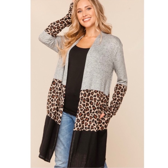 New! Clearance 💞Soft Leopard ColorBlock Long Sleeve Cardigan Sweater W/ Pockets - Picture 3 of 3
